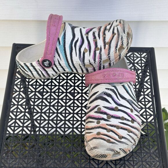 Crocs Classic Clogs Sandals Size C12 Unisex Kids Animal Print Summer Beach - Picture 1 of 8